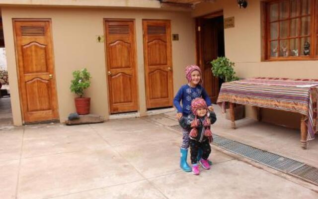 Munay Tika Family House