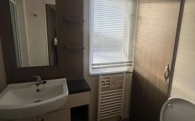Modern Platinum Standard 2 Bedroom With Decking