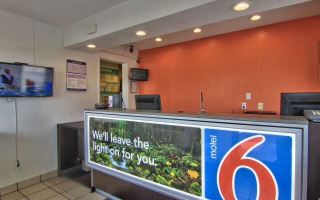 Motel 6 Sacramento, CA - North