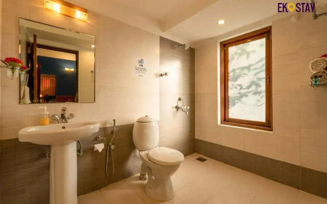 EKOSTAY- Coconut Grove Villa