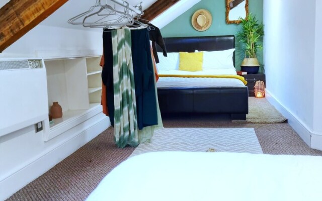 Moorish Character Apartment in Newcastle City