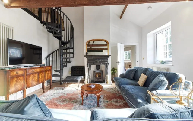 Host Stay The Old Workhouse