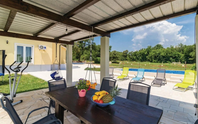 Amazing Home in Valtura With Wifi and 2 Bedrooms