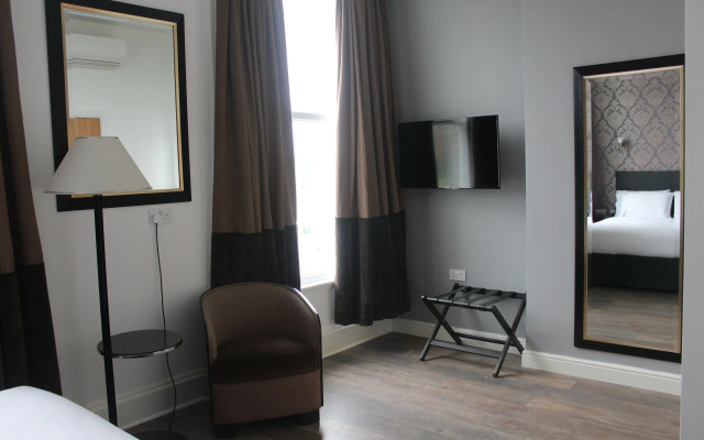 Park Hotel & Apartments