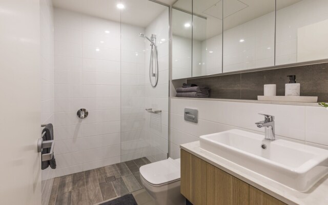 Air Conditioned One Bedroom with Pool Close To CBD