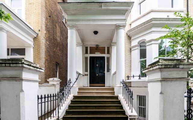 Modern Apartment Near Central London