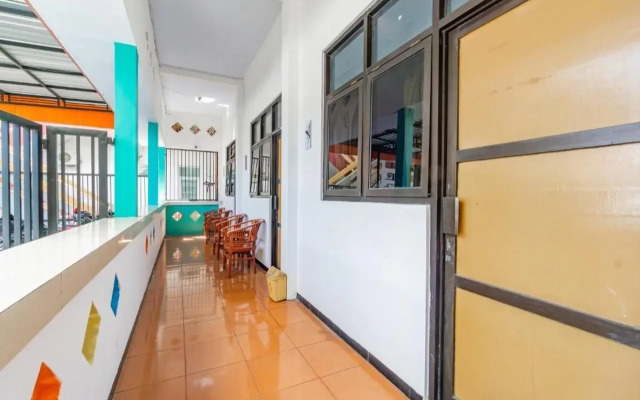 Hotel O Central Madiun Near Stasiun Kota Madiun