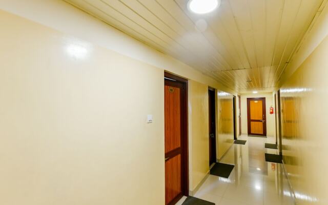 Oyo 23115 Hotel Saravana