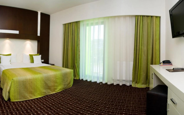 Hotel Cubix