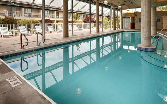 Best Western Plus Kelowna Hotel & Suites