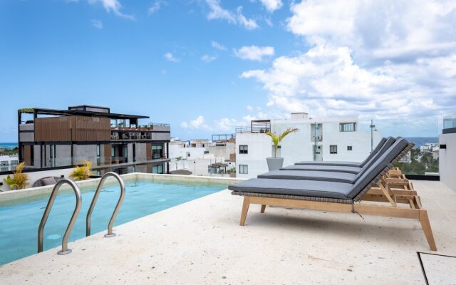 Kumaru 303 1 Bedroom Condo by RedAwning