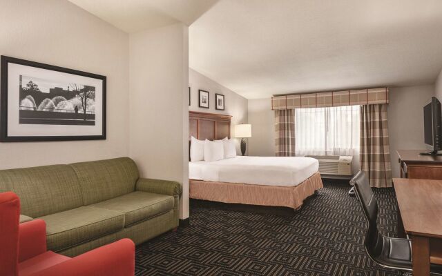 Country Inn & Suites by Radisson, Woodbury, MN