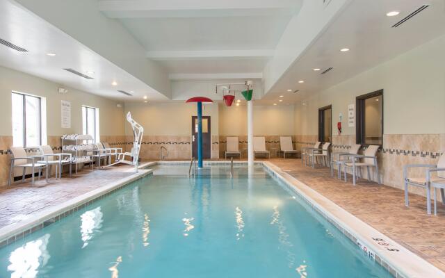 Holiday Inn Express Hotel & Suites New Philadelphia by IHG