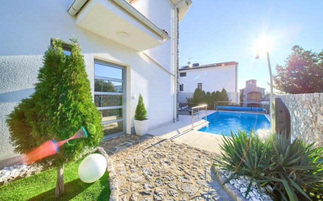 Awesome Home in Krk With Wifi and 2 Bedrooms