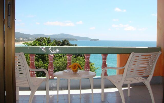 Baan Karon Hill Phuket Resort