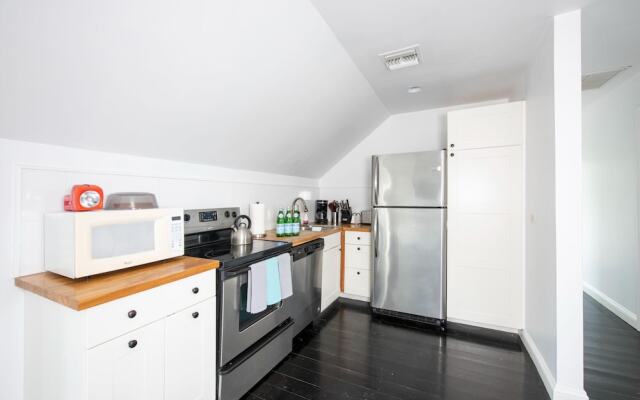 Four Points Suite by Eleuthera Vacation Rentals