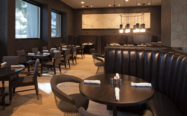 H  Los Angeles, Curio Collection by Hilton