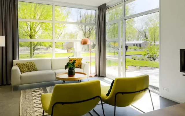 Modern Holiday Home With a Deco Fireplace