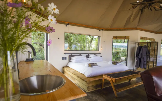 Sasi Bush Lodge