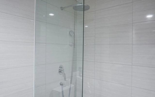 2BR Luxury Modern Ciputra International Apartment