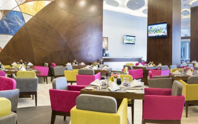HS HOTSSON Hotel Irapuato