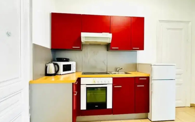 Comfortable 1BR Lounge Westbahnhof