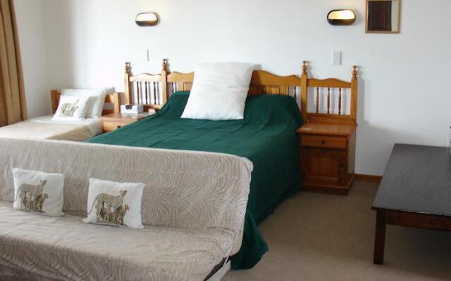 On The Bay Guesthouse