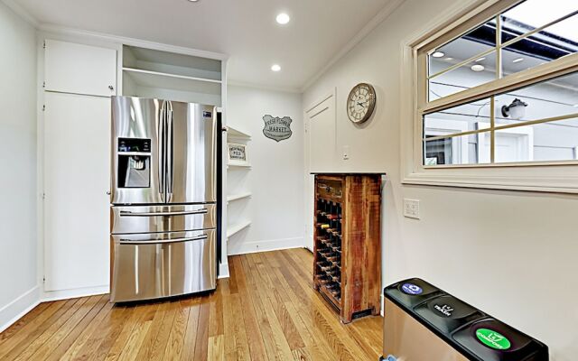 1665 James - 2 Br Home