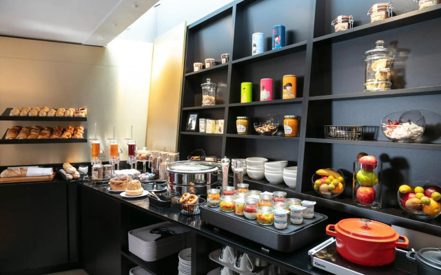 Hotel Arok