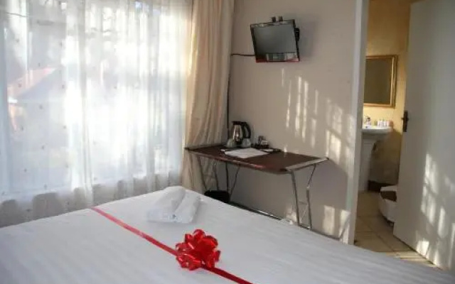 Ludiaana Guest House
