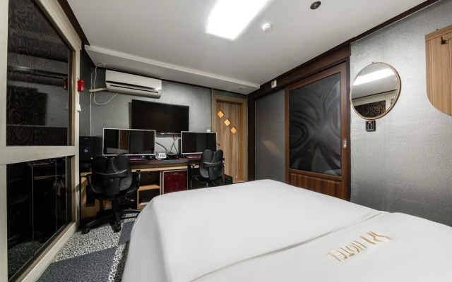 Incheon Hotel W