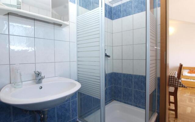 Apartments Anto 1598