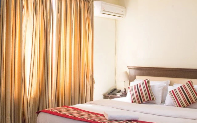 OYO 155 Sankata Hotel & Apartment