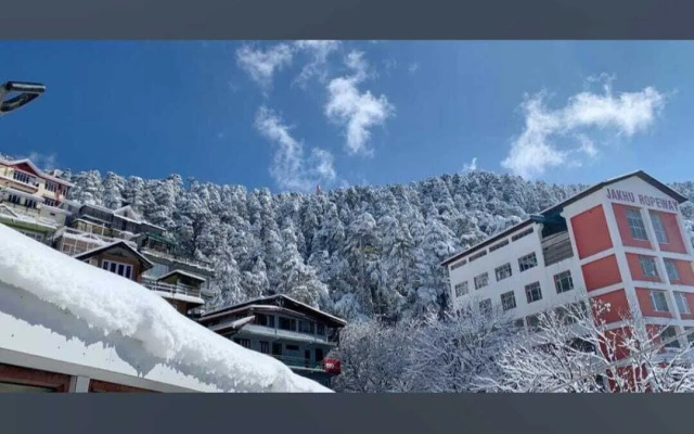 Hotel Shiwalik Regency