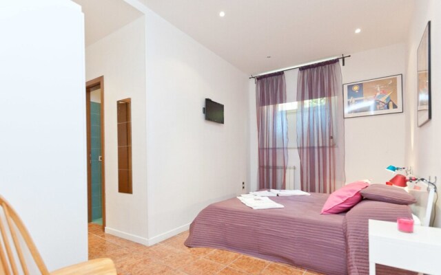 Rental In Rome Paglia Apartment