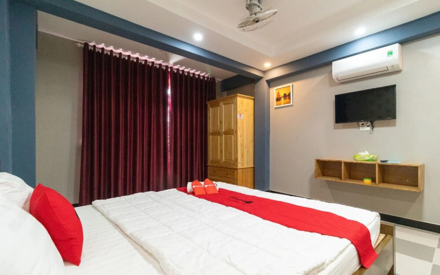 RedDoorz Plus near Vincom Go Vap 3