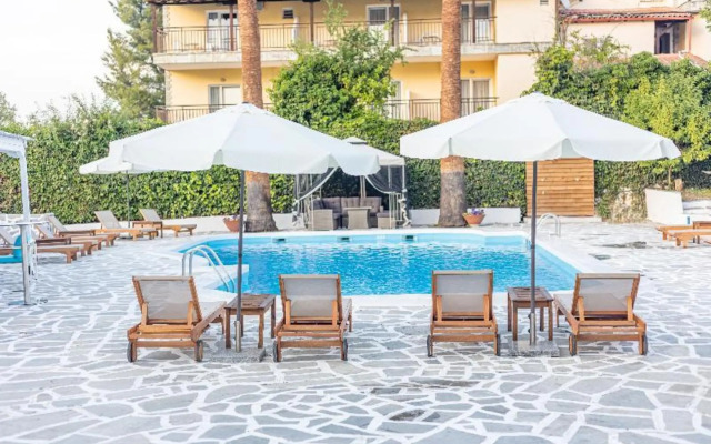 Theo Bungalows Kriopigi