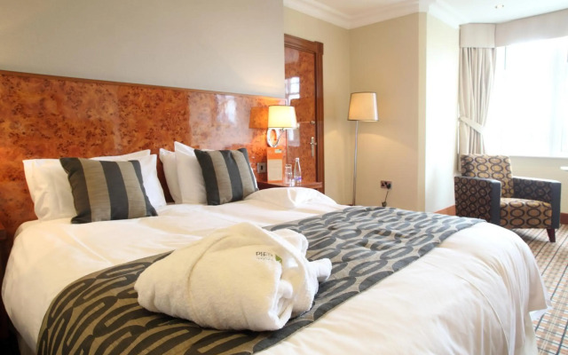Pier Hotel