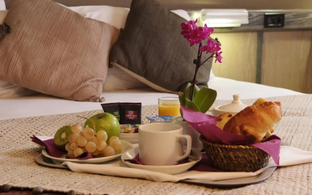 Ariana Hotel