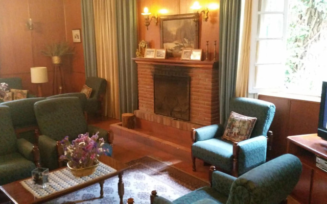 New Helvetia Hotel