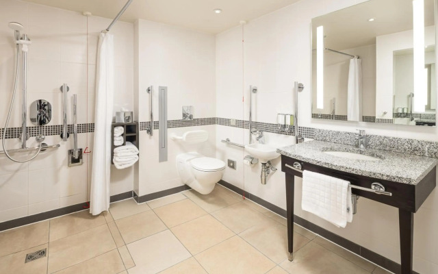 Hampton by Hilton London Gatwick Airport