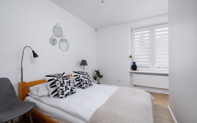 Apartment Kotlarska Cracow by Renters