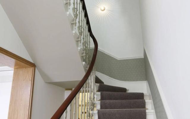 Prince William Hotel