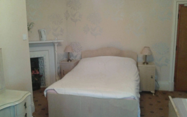 Oakfield Lodge Guest House Stockport