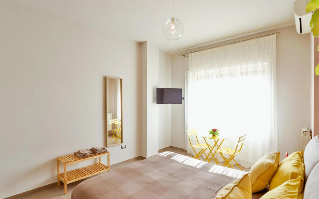 Neapolitan Skyscraper Apartment