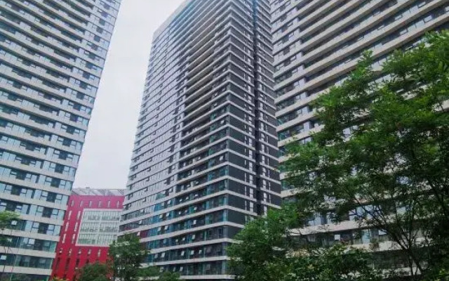 Aaronstone apartment hotel