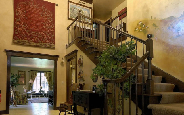 The Roost Bed and Breakfast