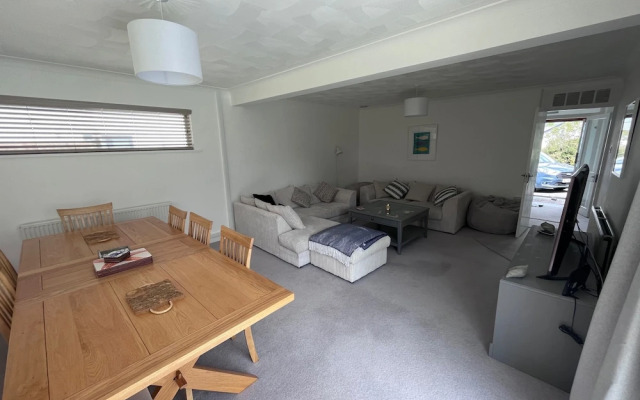 Sleeps 9- Kingbeds- Familyfriendly- Contactlessci