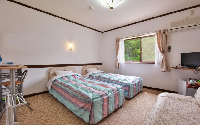 Château Le Fleur – Guest Rooms – Ito