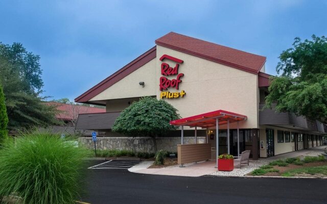 Red Roof Inn PLUS+ West Springfield
